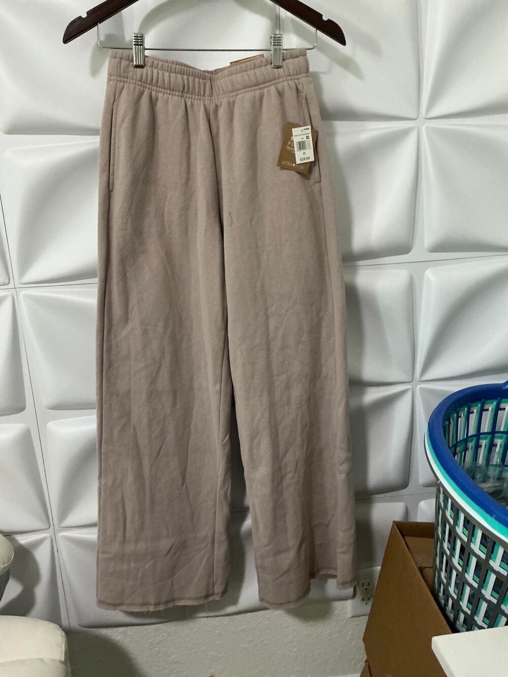 NWT Ultra Flirt Beige Fleece Wide Leg Sweatpants Women's Size XS